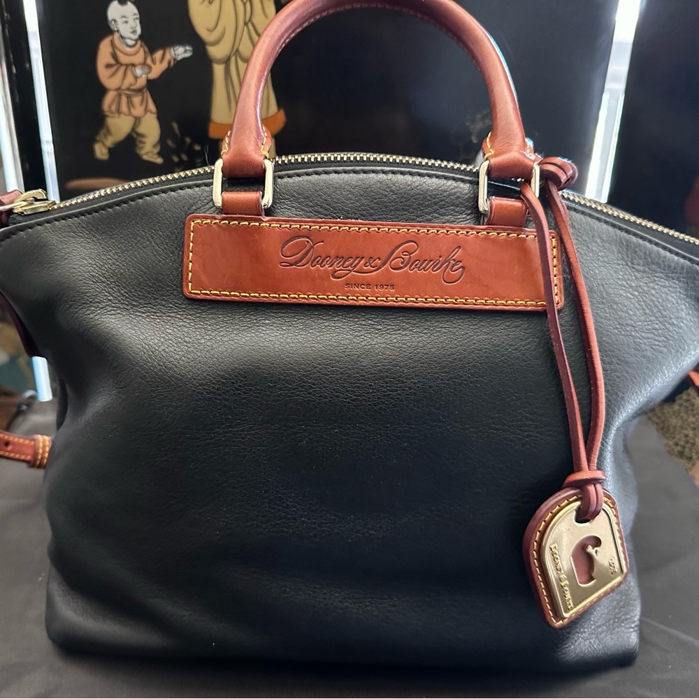 Dooney & Bourke Black Leather Domed Satchel Bag Florentine Vacchetta Dillen II